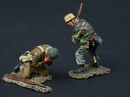 WWII: Knockout Blow (2 figs - FJ & British Paratrooper) Normandy Version 