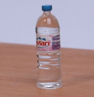 Mineralwasser Flasche Evi 1:6 
